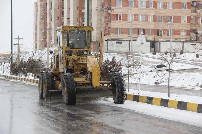 مقابله با برف و یخبندان در بارندگیهای زمستانی