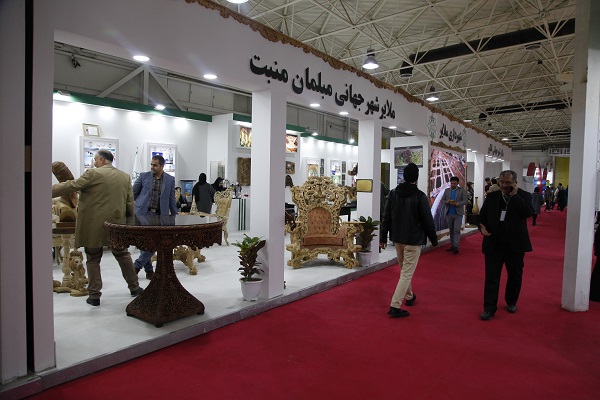 حضور موفق شهرداری ملایر در نمایشگاه گردشگری تهران 